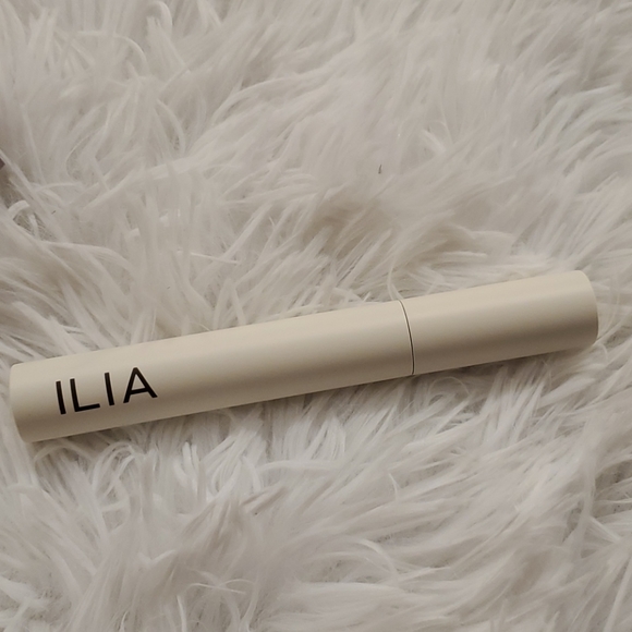 ILIA Limitless Lash Mascara - Picture 3 of 3